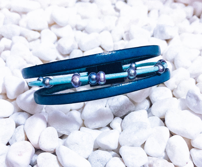 Dark Turquoise and Aqua Bangle